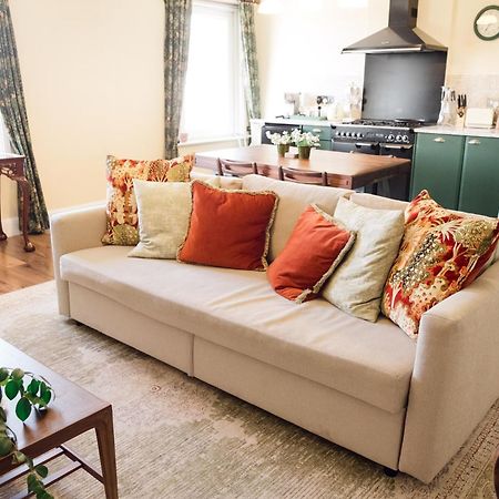 Southsea, Portsmouth - Two Bedroom Apartment - Newly Refurbished Throughout - Treetop Sea Views Dış mekan fotoğraf