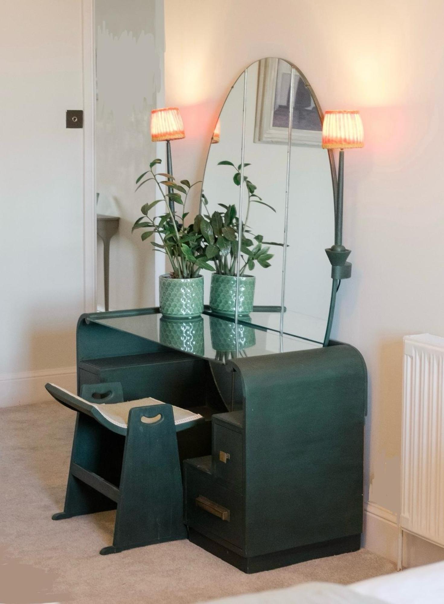 Southsea, Portsmouth - Two Bedroom Apartment - Newly Refurbished Throughout - Treetop Sea Views Dış mekan fotoğraf