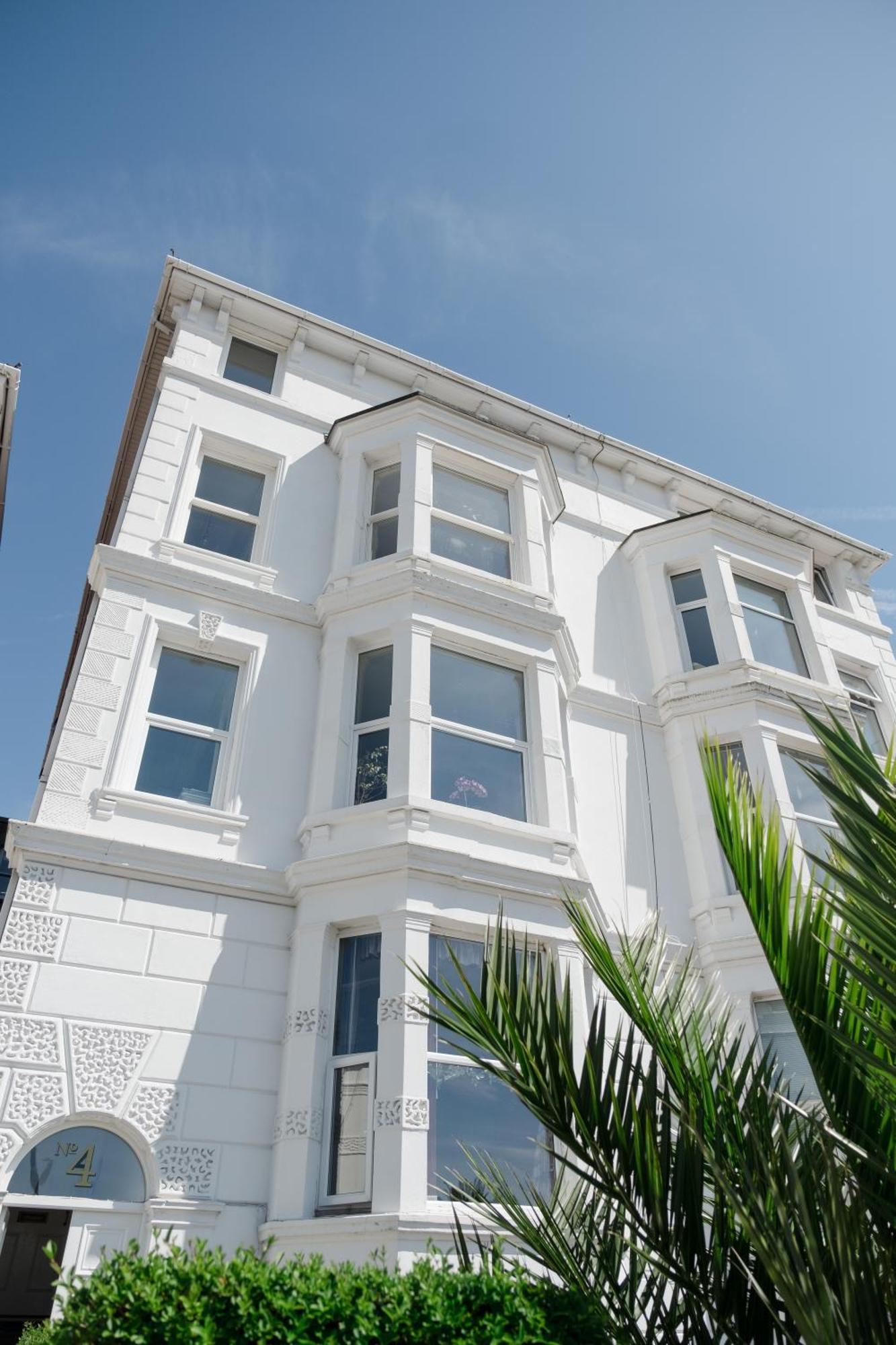 Southsea, Portsmouth - Two Bedroom Apartment - Newly Refurbished Throughout - Treetop Sea Views Dış mekan fotoğraf